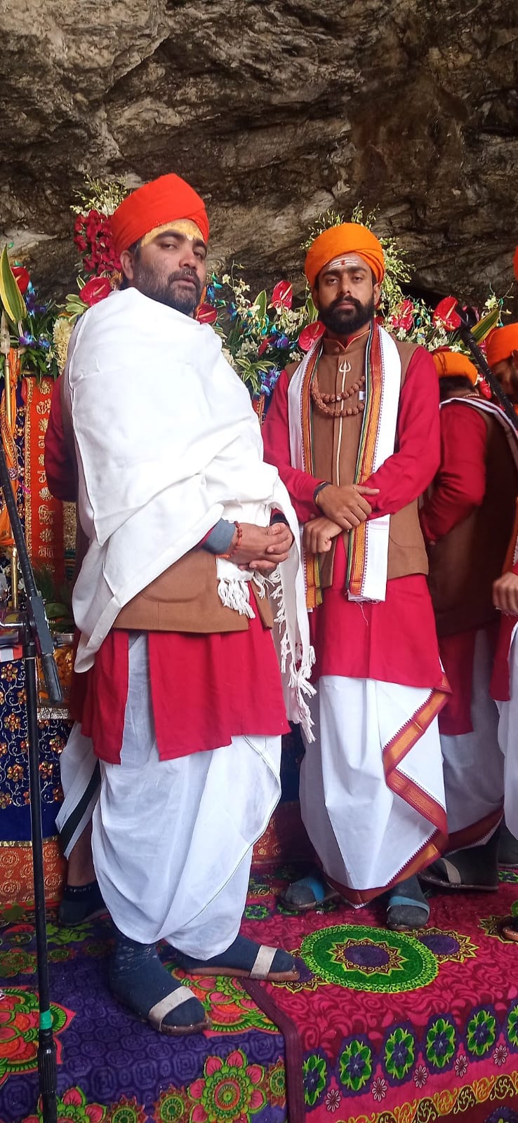 Portrait of our experienced Hindu pandit in traditional attire